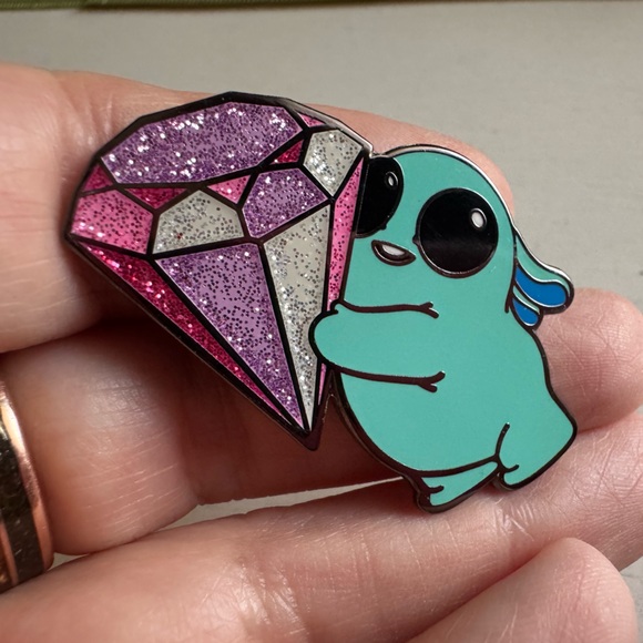 Pin Assortment - Picture 4 of 6